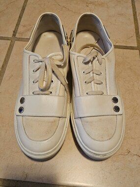 Louis Vuitton Run Away White Leather Sneakers Trainers Mens Size 9 Authentic LV